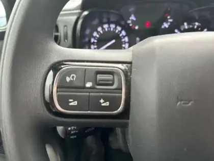 Photo 13 Citroën C3  1.2 PureTech 83ch S&S YOU!