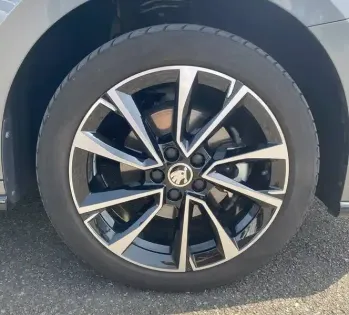 Photo 35 Skoda Fabia  1.0 TSI 110 ch DSG7