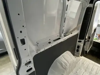 Photo 39 Peugeot Boxer  TOLE 330 L2H1 BLUEHDI 140 S&S