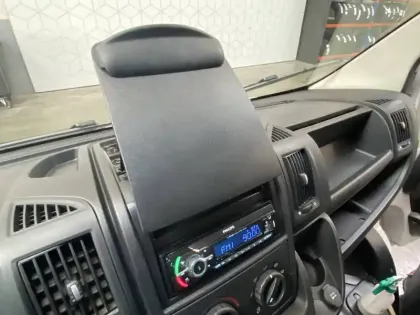 Photo 33 Peugeot Boxer  TOLE 330 L2H1 BLUEHDI 140 S&S