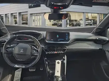 Photo 7 Peugeot 208  PureTech 130 S&S EAT8