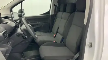 Photo 8 Peugeot Partner  FOURGON STANDARD 650 KG BLUEHDI 100 S&S BVM6 ASPHALT