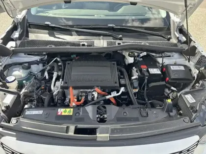 Photo 6 Peugeot 2008  Electrique 136 ch Active