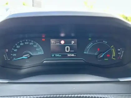 Photo 20 Peugeot 2008  Electrique 136 ch Active