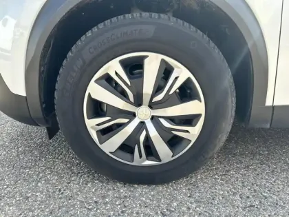 Photo 14 Peugeot 2008  Electrique 136 ch Active