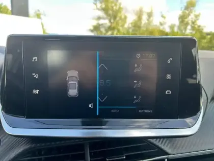 Photo 25 Peugeot 2008  Electrique 136 ch Active