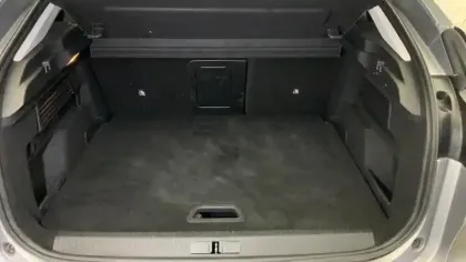 Photo 7 Citroën C4  PureTech 130 S&S EAT8 Shine