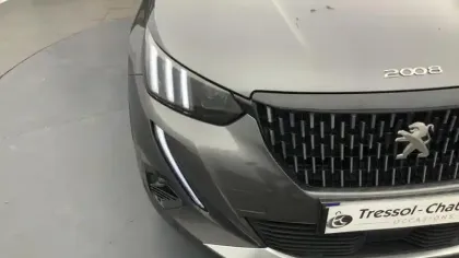 Photo 13 Peugeot 2008  PureTech 130 S&S EAT8 GT