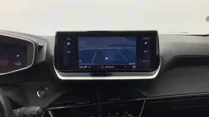 Photo 20 Peugeot 2008  PureTech 130 S&S EAT8 GT