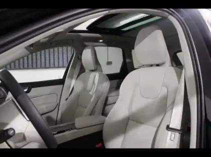 Photo 12 Volvo Xc60  T6 Hybride Rechargeable 253 + 145ch Utra Style Chrome Geartronic 8 AWD