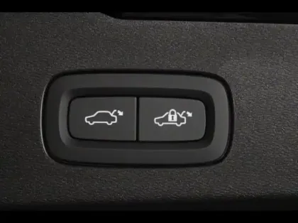 Photo 22 Volvo V60  T6 AWD 253+145ch Plus Style Dark Geartronic 8