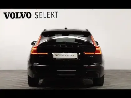 Photo 19 Volvo V60  T6 AWD 253+145ch Plus Style Dark Geartronic 8