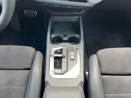 Photo 10 BMW Serie 1 Série 1 120dA 163ch M Sport DKG7