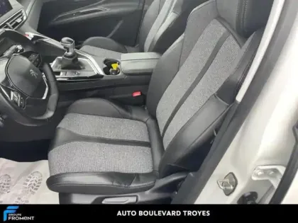 Photo 10 Peugeot 3008  1.2 PureTech 130ch Allure S&S