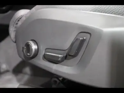 Photo 24 Volvo Xc60  T6 Hybride Rechargeable 350ch Plus Style Dark Geartronic 8 AWD