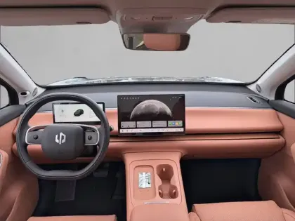 Photo 7 Leapmotor C10  BEV 69.9 kWh - 160 kW