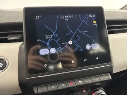 Photo 41 Renault Clio  E-Tech 140 - 21N