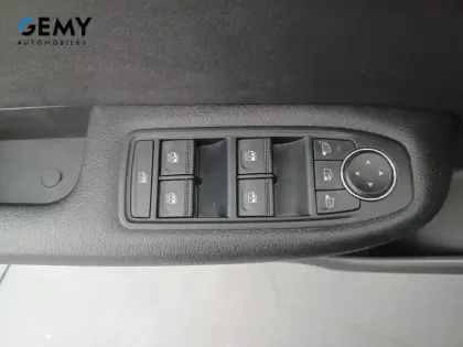 Photo 32 Renault Arkana  E-Tech full hybrid 145 GSR2