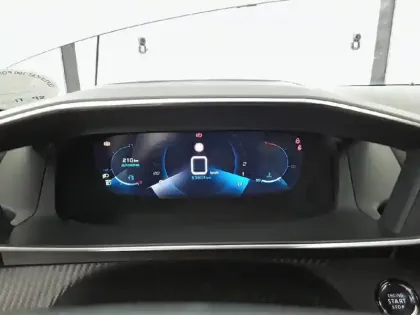 Photo 9 Peugeot 2008  PureTech 130 S&S BVM6