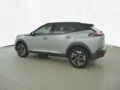 Photo 6 Peugeot 2008  PureTech 130 S&S BVM6