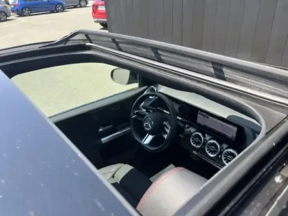 Photo 12 Mercedes Classe B 250 e Hybrid EQ AMG Line