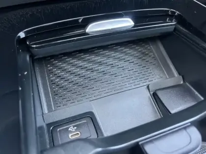 Photo 11 Mercedes Classe B 250 e Hybrid EQ AMG Line