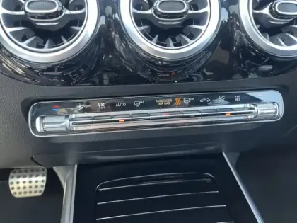 Photo 9 Mercedes Classe B 250 e Hybrid EQ AMG Line