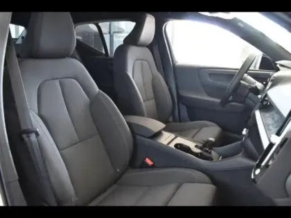 Photo 44 Volvo Ex40  Twin Performance 442ch Plus AWD