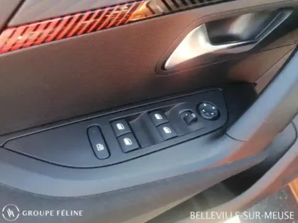 Photo 11 Peugeot 2008  e- 136ch Active