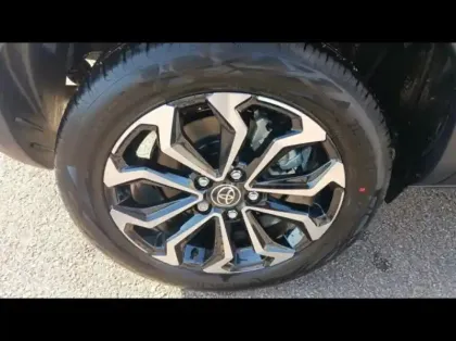 Photo 14 Toyota Yaris  Cross 116h Design MY25