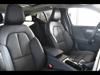 Photo 8 Volvo Xc40  B3 163ch Lounge Edition DCT 7