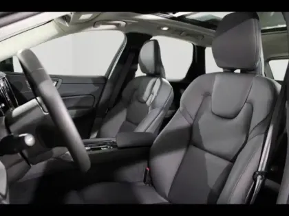 Photo 36 Volvo XC60  T6 Hybride Rechargeable 350ch Plus Style Dark Geartronic 8 AWD
