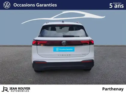 Photo 7 Volkswagen Tiguan  1.5 eTSI 131ch DSG7