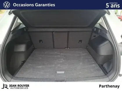 Photo 13 Volkswagen Tiguan  1.5 eTSI 131ch DSG7