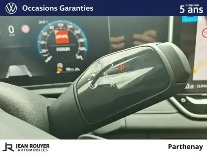 Photo 15 Volkswagen Tiguan  1.5 eTSI 131ch DSG7