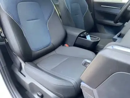 Photo 41 Volvo Ex30  Single Extended Range 272 ch 1EDT