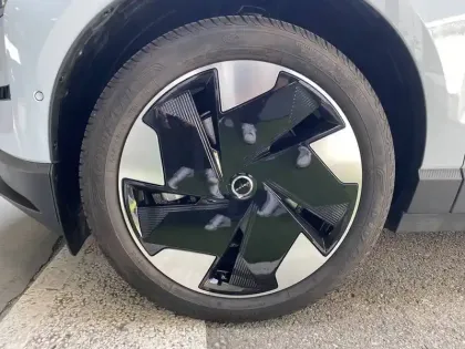 Photo 43 Volvo Ex30  Single Extended Range 272 ch 1EDT