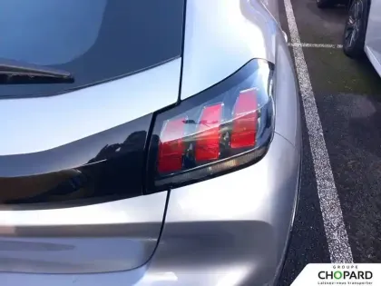 Photo 22 Peugeot 208  Electrique 50 kWh 136ch