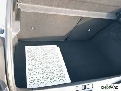 Photo 7 Peugeot 208  Electrique 50 kWh 136ch