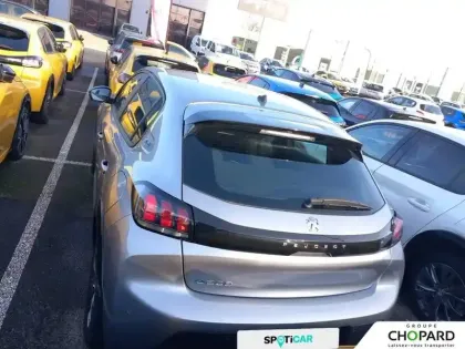 Photo 27 Peugeot 208  Electrique 50 kWh 136ch