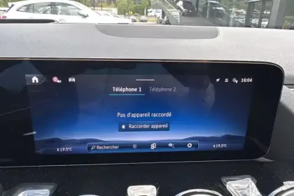 Photo 57 Mercedes GLA  200 d 8G-DCT