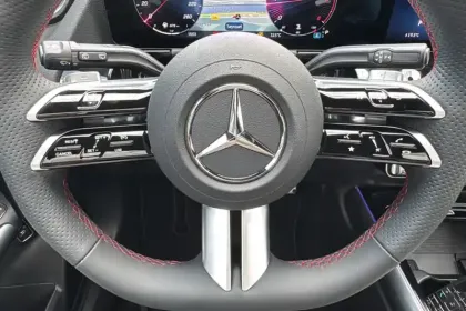 Photo 92 Mercedes GLA  200 d 8G-DCT