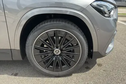 Photo 88 Mercedes GLA  200 d 8G-DCT