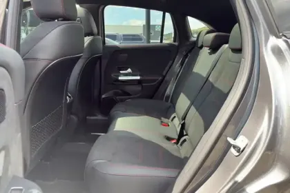 Photo 47 Mercedes GLA  200 d 8G-DCT