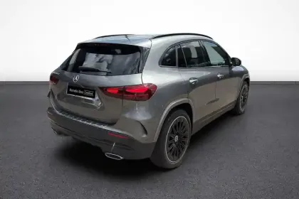 Photo 79 Mercedes GLA  200 d 8G-DCT