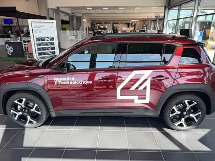 Photo 1 Renault 4 Renault  E-Tech Electrique 150 ch autonomie confort