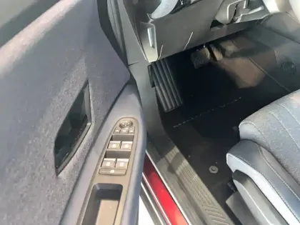 Photo 10 Renault 4 Renault  E-Tech Electrique 150 ch autonomie confort