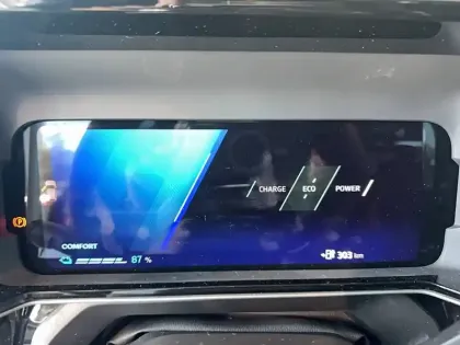 Photo 16 Renault 4 Renault  E-Tech Electrique 150 ch autonomie confort