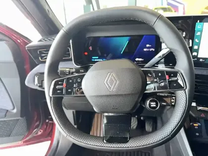 Photo 14 Renault 4 Renault  E-Tech Electrique 150 ch autonomie confort