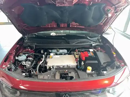 Photo 23 Renault 4 Renault  E-Tech Electrique 150 ch autonomie confort